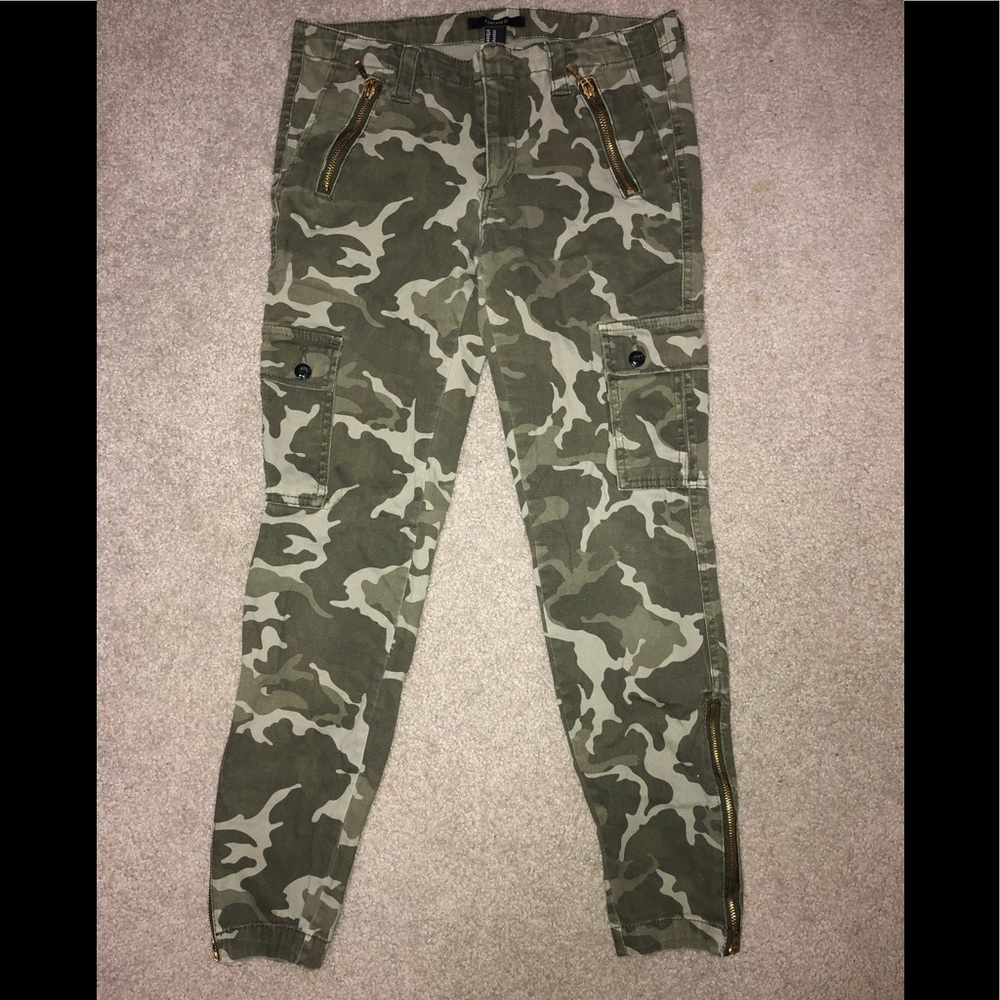 Skinny Cargo Jeans